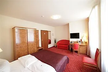 & Zarenhof Friedrichshain