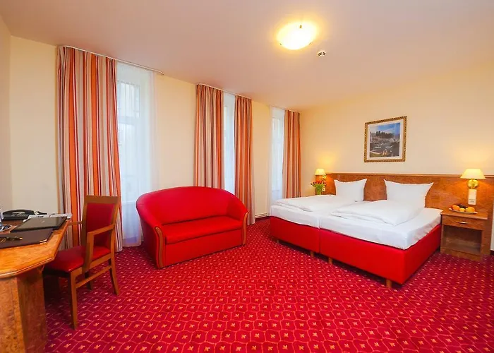 & Zarenhof Friedrichshain מלון 4*