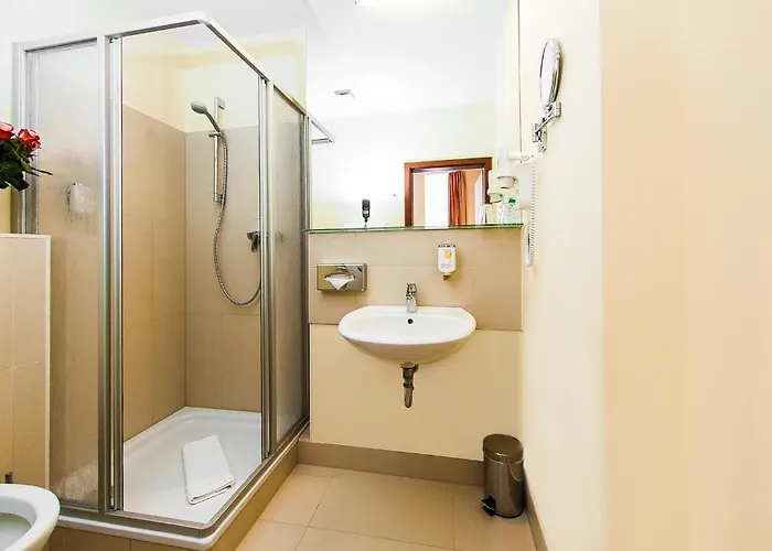 & Zarenhof Friedrichshain מלון 4*