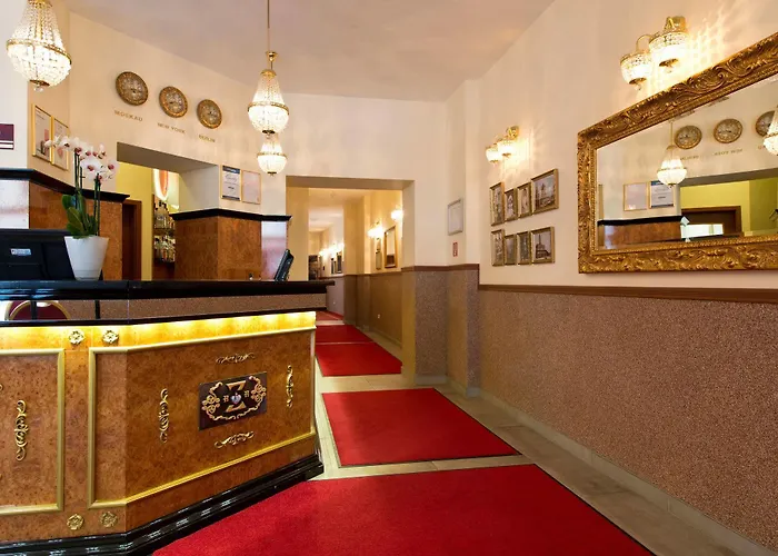 & Zarenhof Friedrichshain מלון