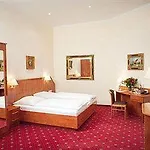& Zarenhof Friedrichshain Hotel