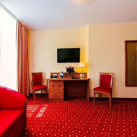 & Zarenhof Friedrichshain 3*
