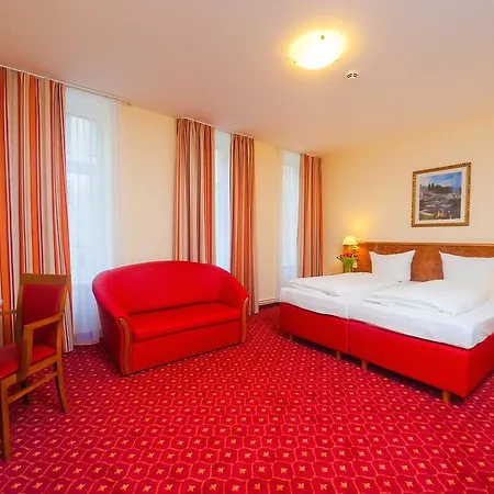 & Zarenhof Friedrichshain Hotel 3*