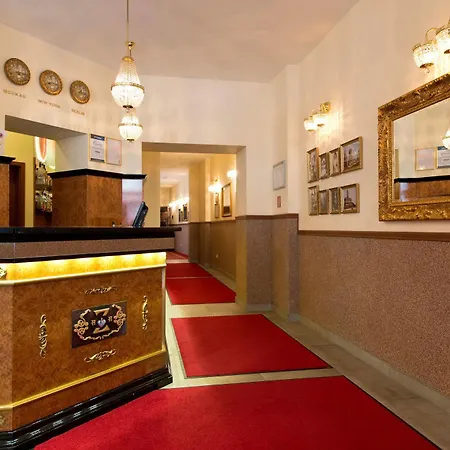 & Zarenhof Friedrichshain Hotel