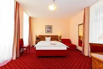 & Zarenhof Friedrichshain Hotel