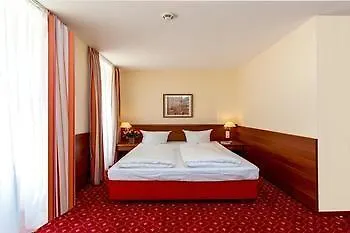 & Zarenhof Friedrichshain 4* Berlin