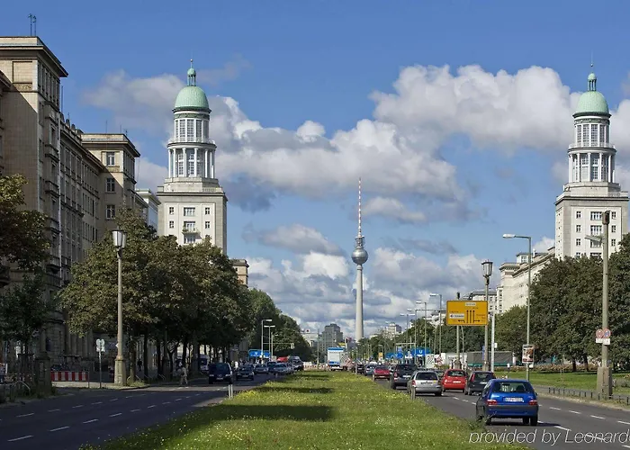 ホテル & Zarenhof Friedrichshain