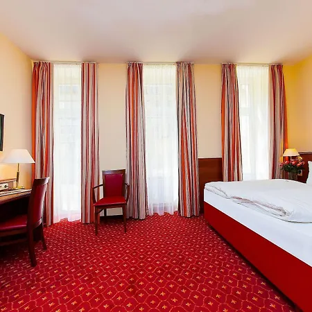 & Zarenhof Friedrichshain