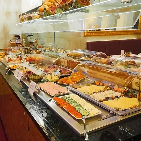 & Zarenhof Friedrichshain 4*