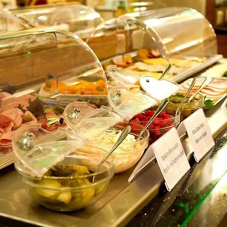 & Zarenhof Friedrichshain Otel Berlin