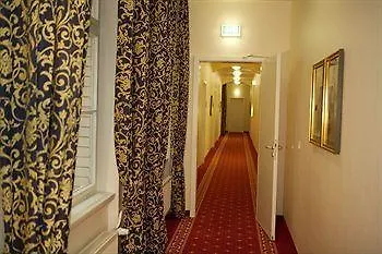 & Zarenhof Friedrichshain Hotel 4*