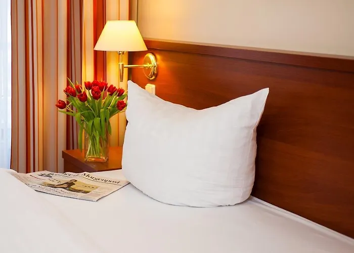 & Zarenhof Friedrichshain Hotel 4*